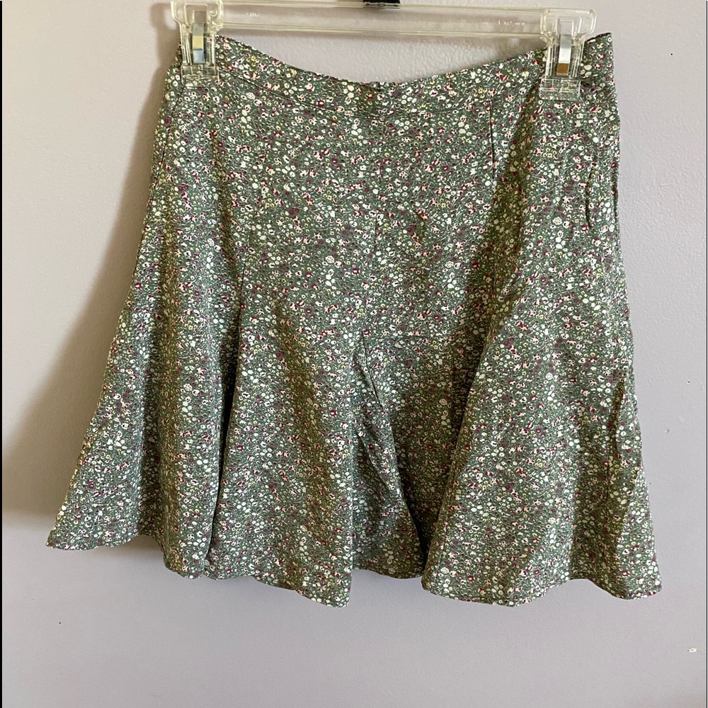 Wishlist skirt size small